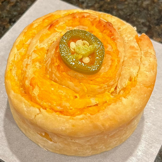 Jalapeño Cheese Roll